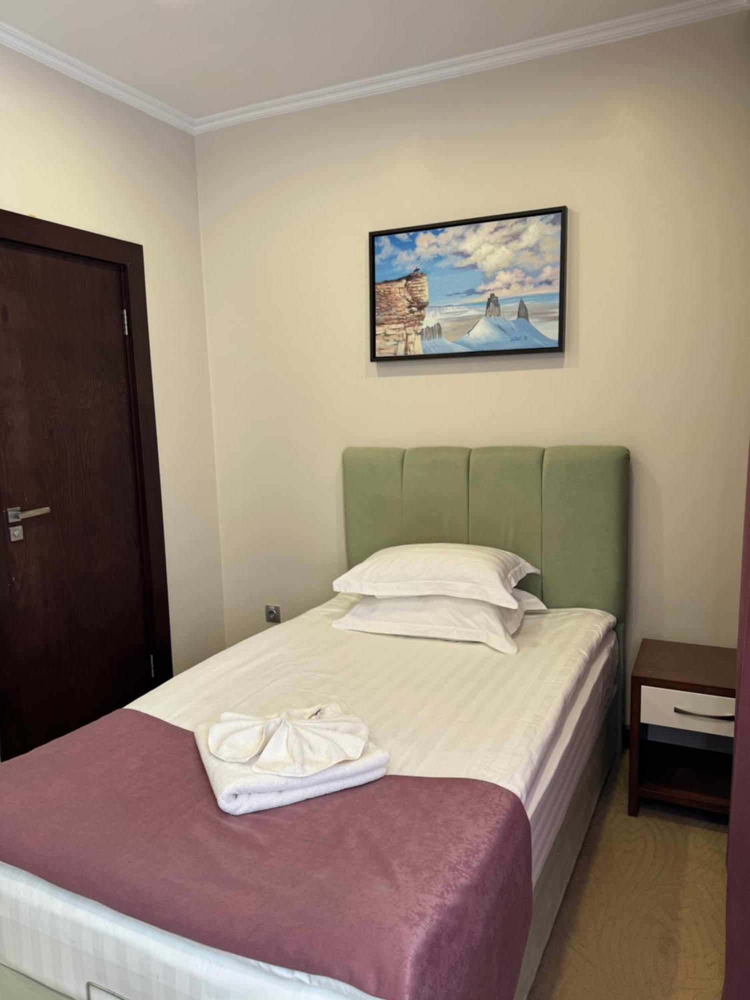Sulo Atyrau Hotel Bagian luar foto