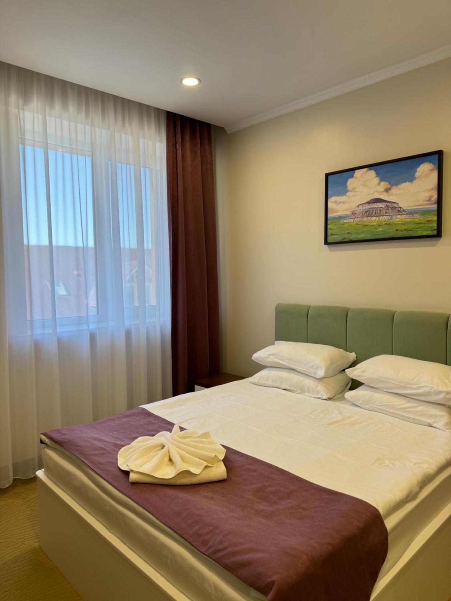 Sulo Atyrau Hotel Bagian luar foto