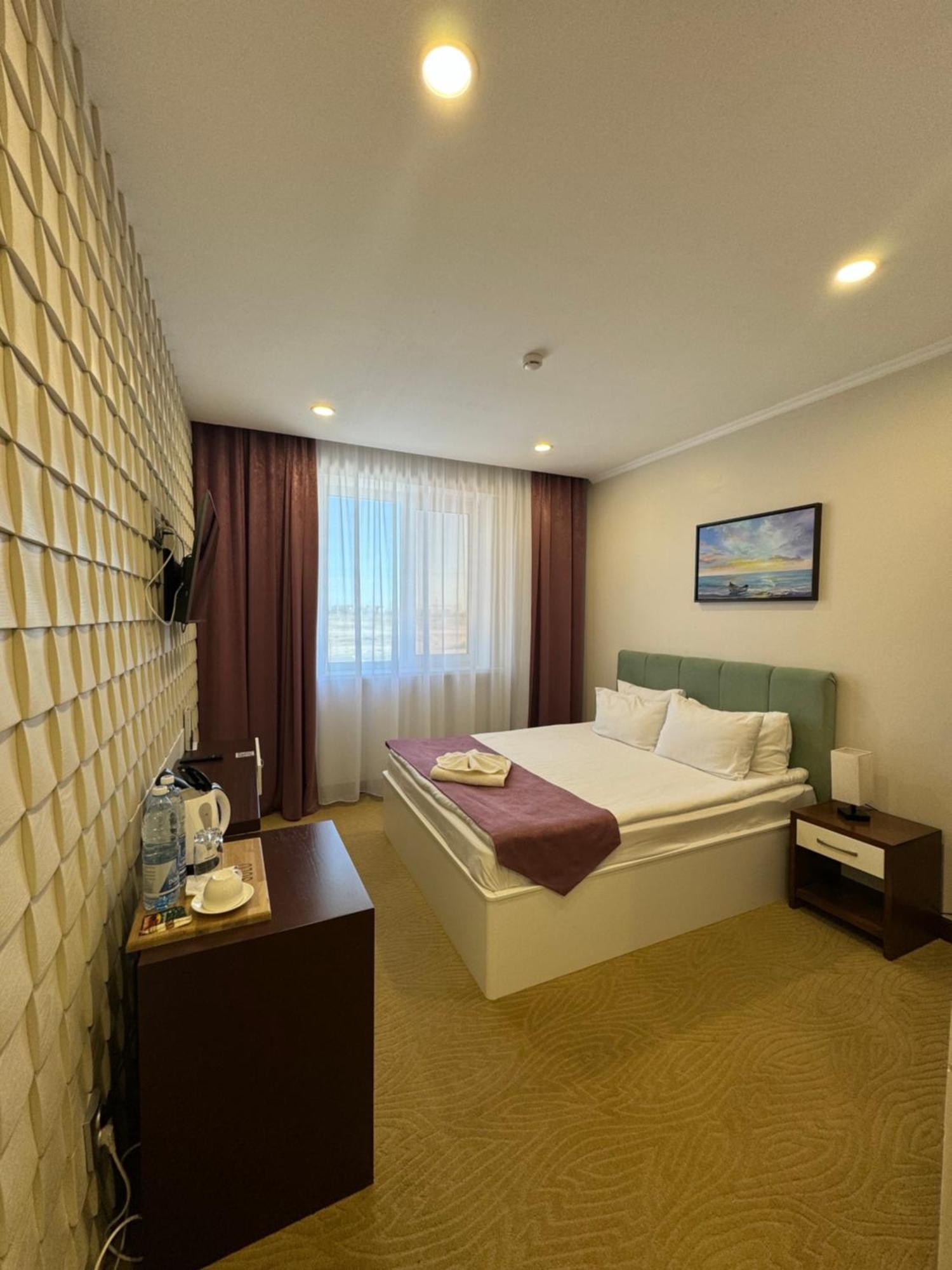 Sulo Atyrau Hotel Bagian luar foto