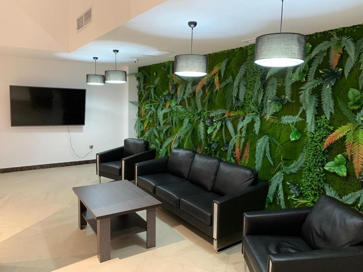 Sulo Atyrau Hotel Bagian luar foto
